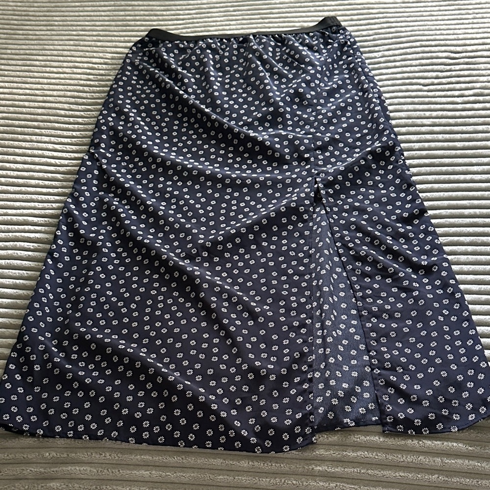 Sanctuary Black and White Floral Midi Skirt